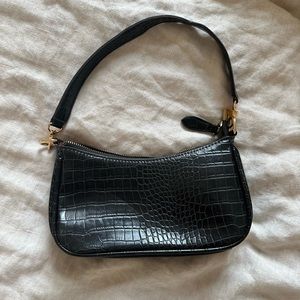 Black shoulder bag
